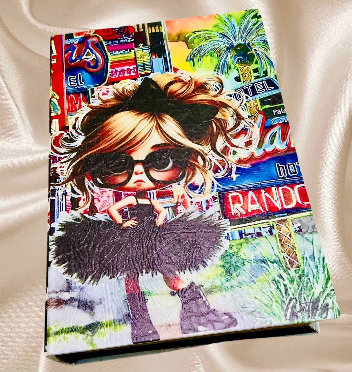Customized Book Boxes. Original Designs.