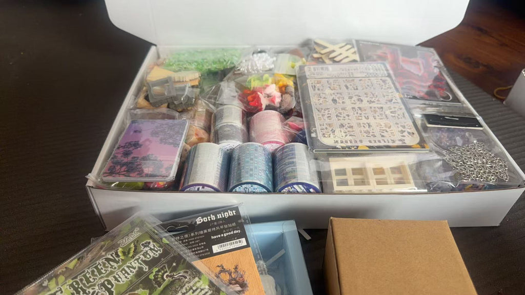 Cardboard  Box Fill Journal Stuff(stickers、background papers、tapes、3D stuff)Live Selling Link Only