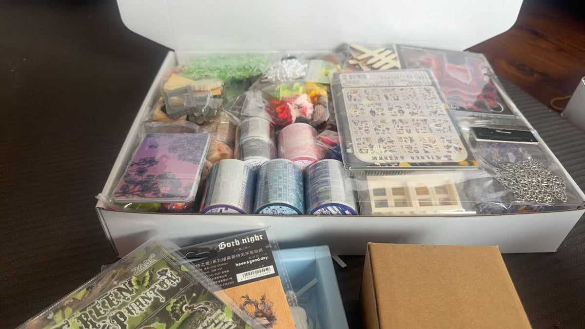 Cardboard  Box Fill Journal Stuff(stickers、background papers、tapes、3D stuff)Live Selling Link Only